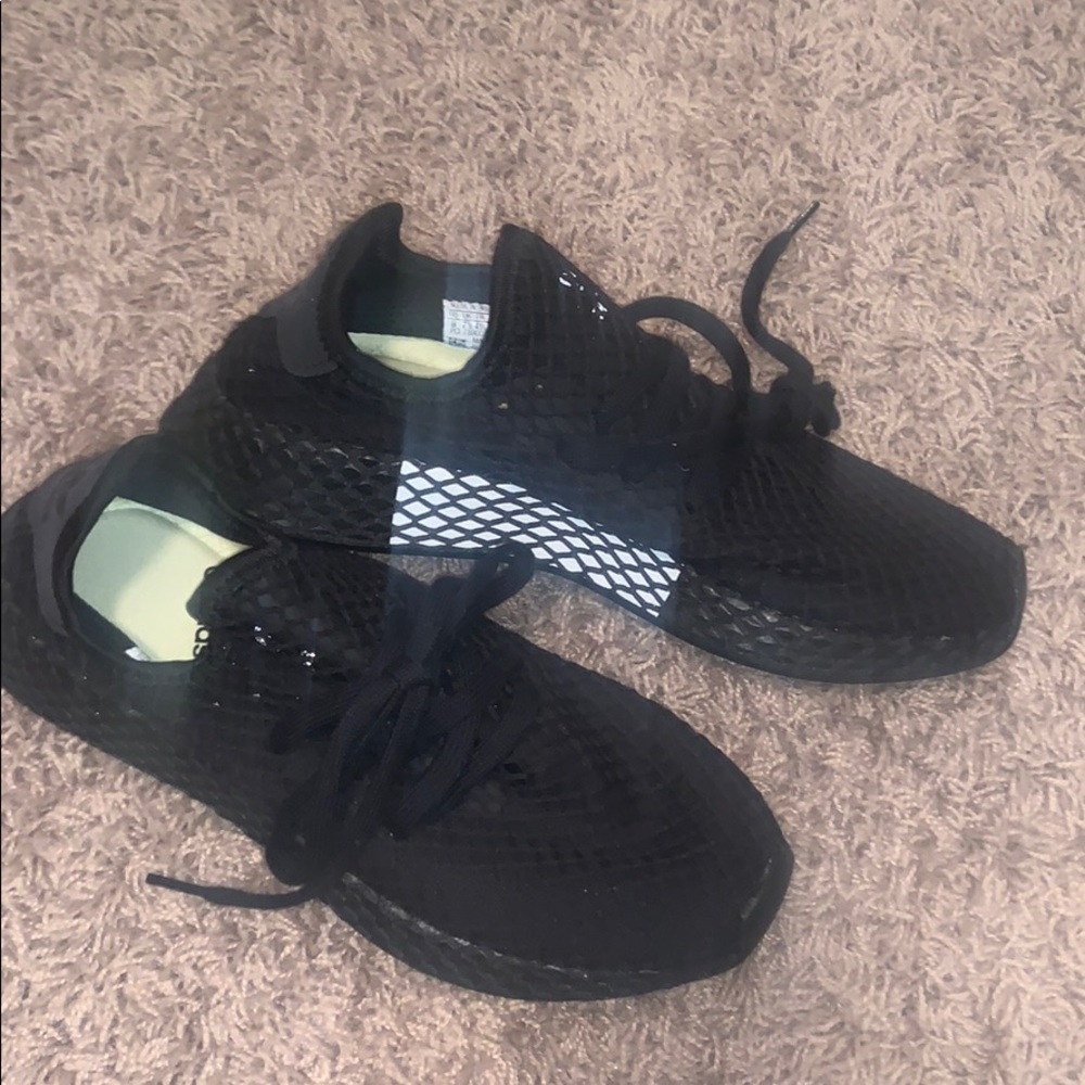 adidas deerupt runner tennis shoes